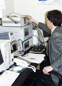 Conducting laboratory EMC tests